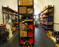 手推液壓車?yán)浀孛娴匕宀牧?，進(jìn)出口倉(cāng)庫(kù)地面鋪裝材料