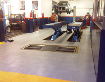 4s店維修車間地面裝修材料 防滑耐油 維修區(qū)地板磚