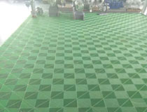 工業(yè)車(chē)間網(wǎng)格地墊  電泵廠車(chē)間脫水區(qū) 組裝區(qū) 機(jī)床區(qū)等 工業(yè)格柵地墊 抗壓 抗